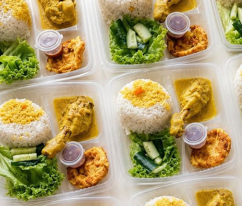 Set ayam lemak cili api